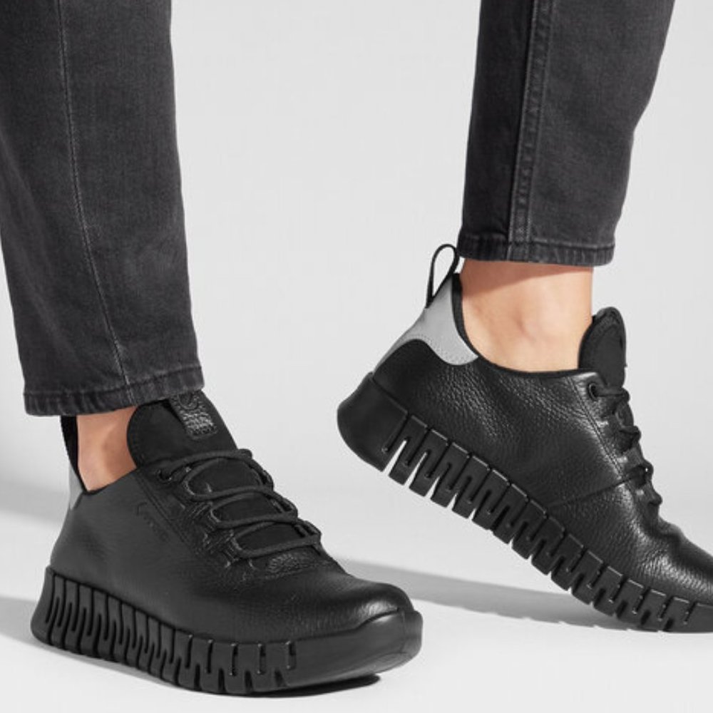 ECCO Women's Gruuv GTX Sneaker